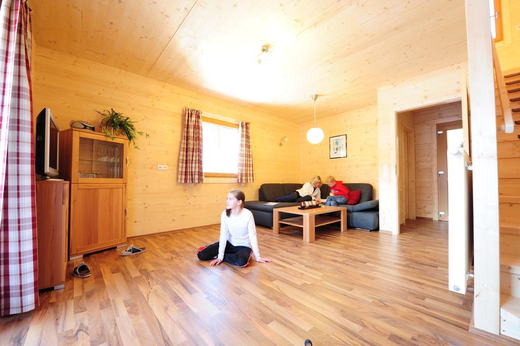 Feriendorf Am Hahnenkamm Reutte Exterior foto